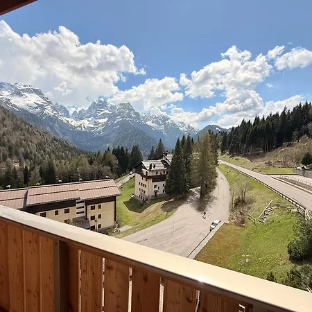 Hotel Lorenzetti Madonna di Campiglio Room photo