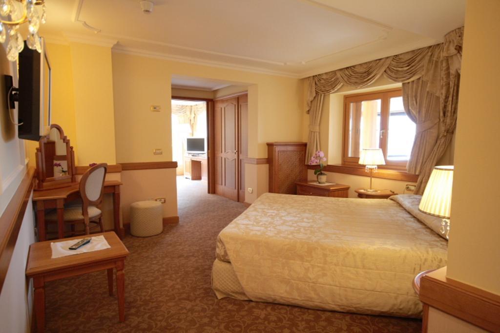 Hotel Lorenzetti 4*